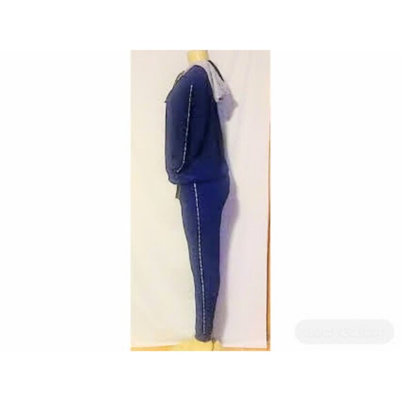 Turquoise Blue Sweatsuit L - Picture 8 of 10